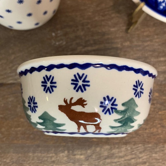 VTG Boleslawiec Polish Pottery Set-Winter Chapel Plate, Reindeer Pine Bowl, Mug - Picture 4 of 8
